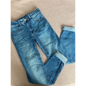 American Eagle Next Level High-Waisted Jegging